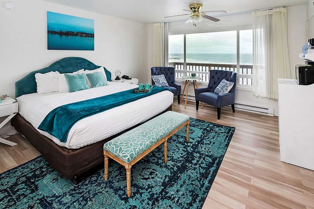 Clarion Inn Surfrider Resort - photo 18