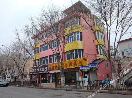 Nanhu Hotel - last minute hotel in Urumqi