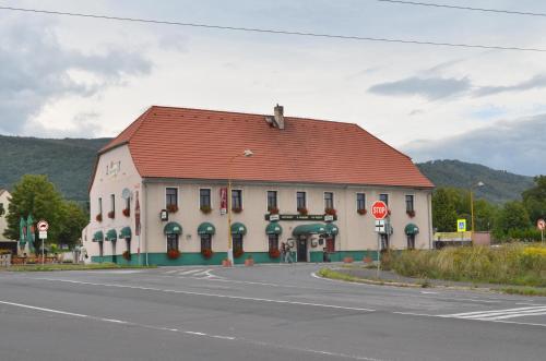 Motorest Penzion na Bojišti — hotel in Chlumec