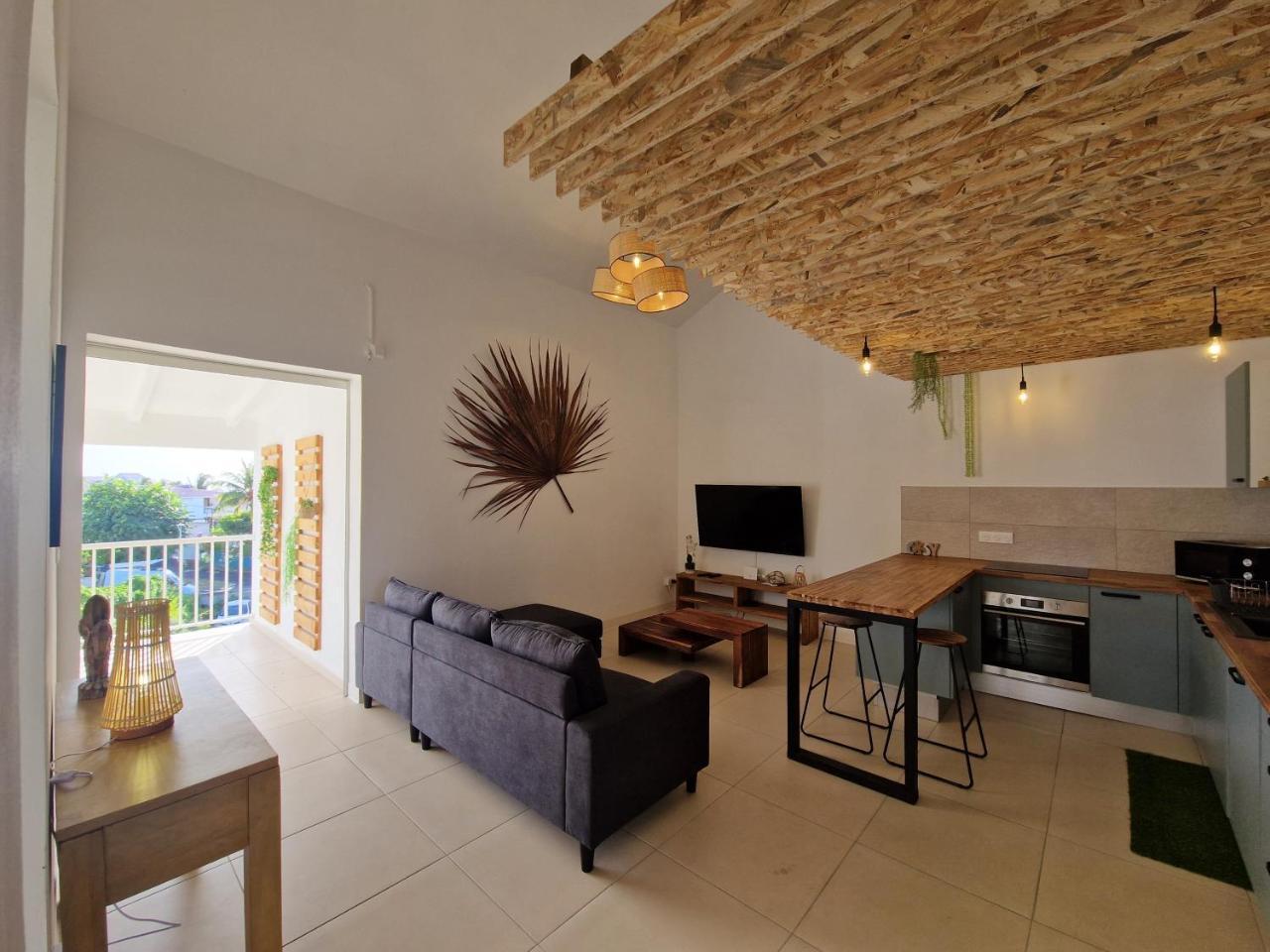 Appartement au centre de Gosier 4 — 4-Star Luxury Hotel in Le Gosier, Guadeloupe