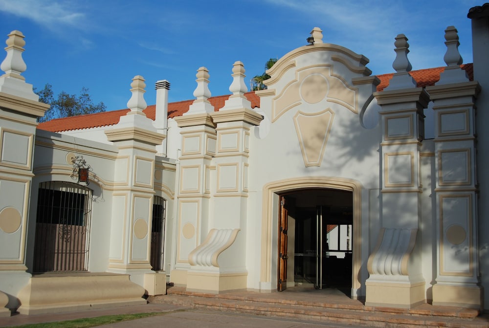Hotel Savoia Mendoza — hotel in Villa Nueva