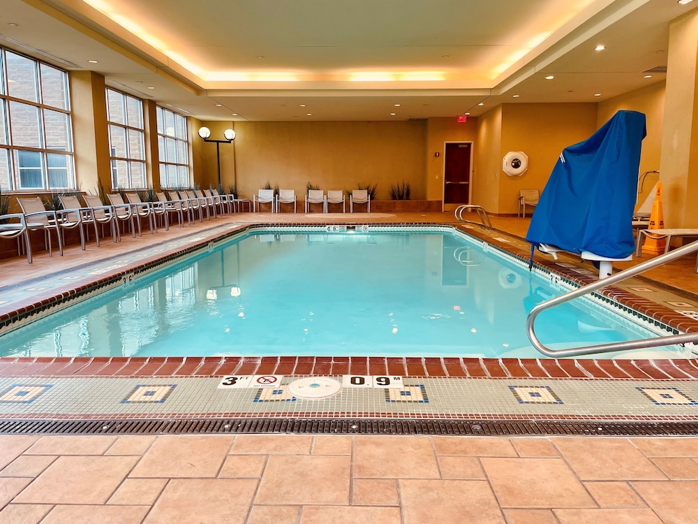 Hotel Topeka at City Center - photo 13
