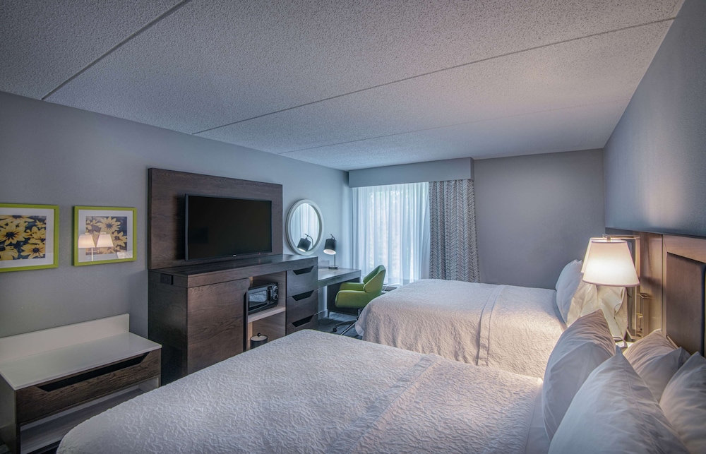 Hampton Inn Waldorf - photo 12