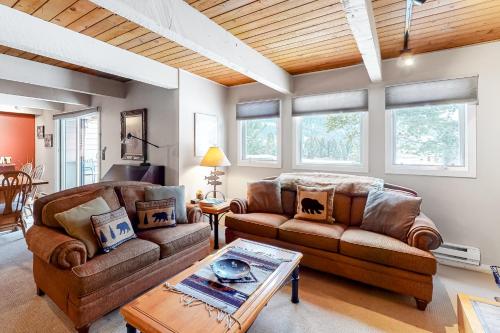Ducks Unlimited 173 — 4-Star Luxury Hotel in Big Sky, United States