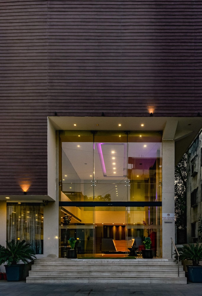 Hotel Veronica in Vadodara, India