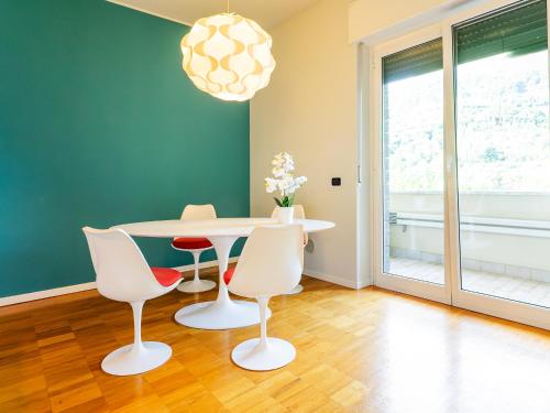 Lecco 1 Vista Lago a Due Passi Dal Centro — 4-Star Luxury Hotel in Lecco, Italy