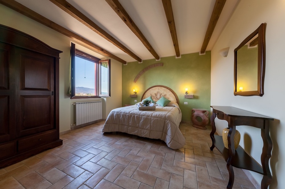 Agriturismo El Molino — 4-Star Luxury Hotel in Orbetello, Italy