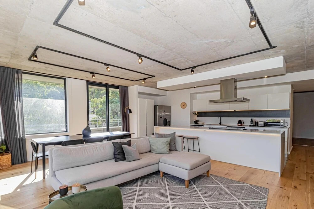 40 on L Modern Oasis with Stunning Views — 4-Star Luxury Hotel in Cape Town, South Africa