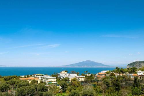 White House Sorrento Casa Vacanza — 4-Star Luxury Hotel in Sorrento, Italy