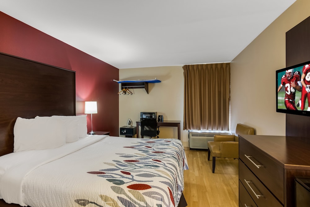 Red Roof Inn Nashville Music City - photo 21