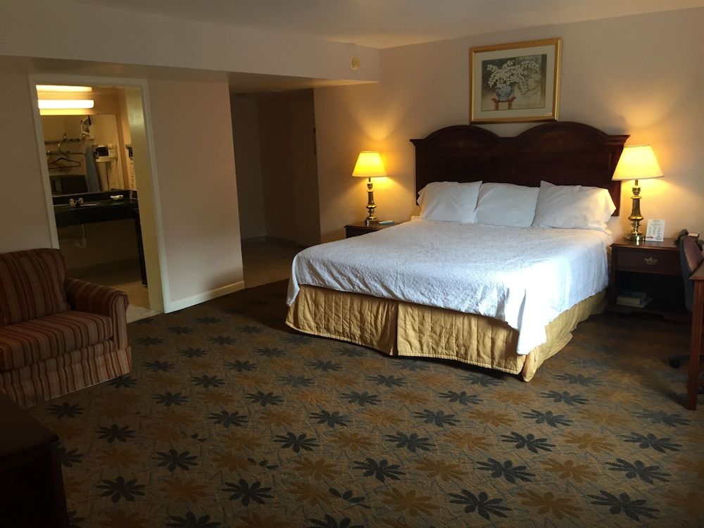 Travelodge by Wyndham Lynchburg - photo 17