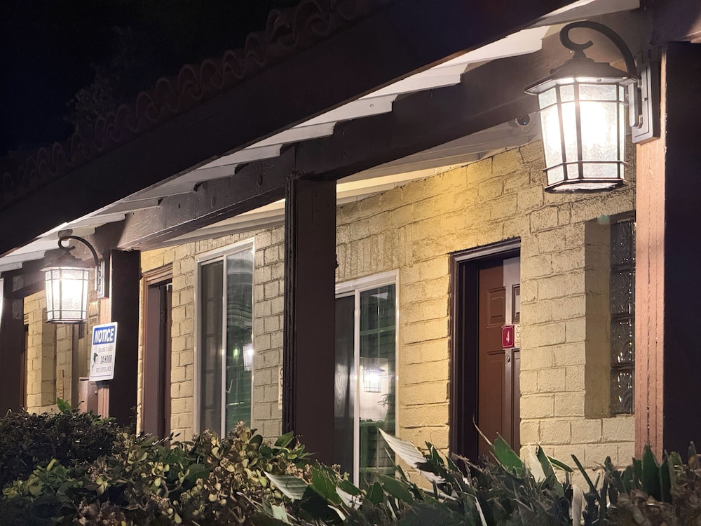 El Patio Inn Near Universal Studios Hollywood - photo 63