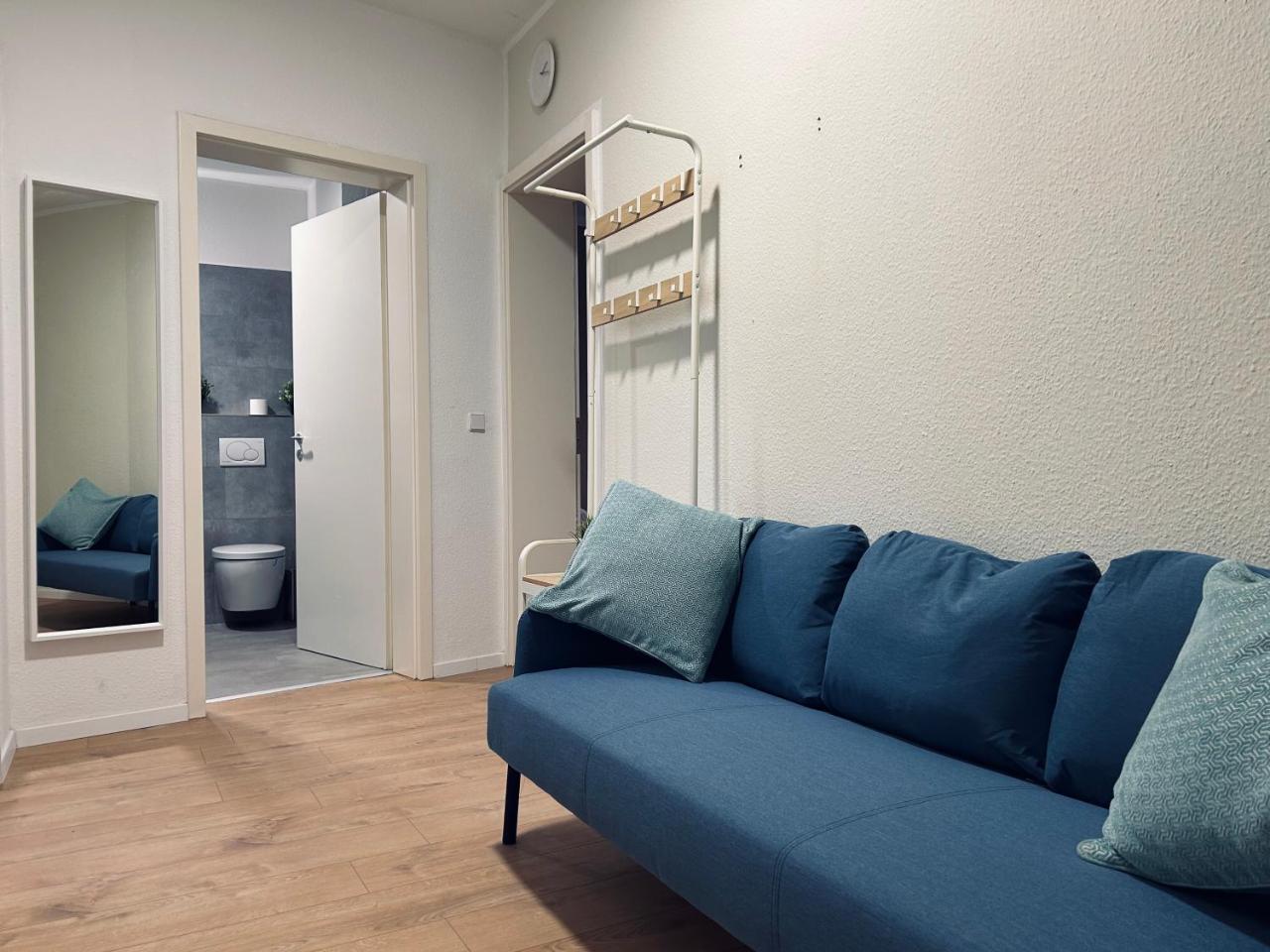 Geräumige Wohnung I 6 Betten I Balkon & Stellplatz — 4-Star Luxury Hotel in Leipzig, Germany
