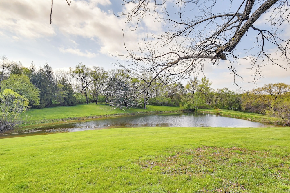 Knoxville Area Getaway On 22 Acres W Pond Access — Knoxville