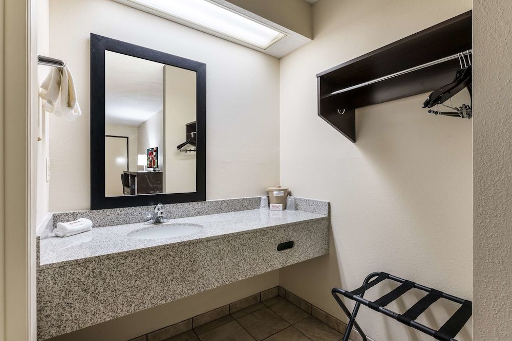Red Roof Inn Lexington NC - photo 18