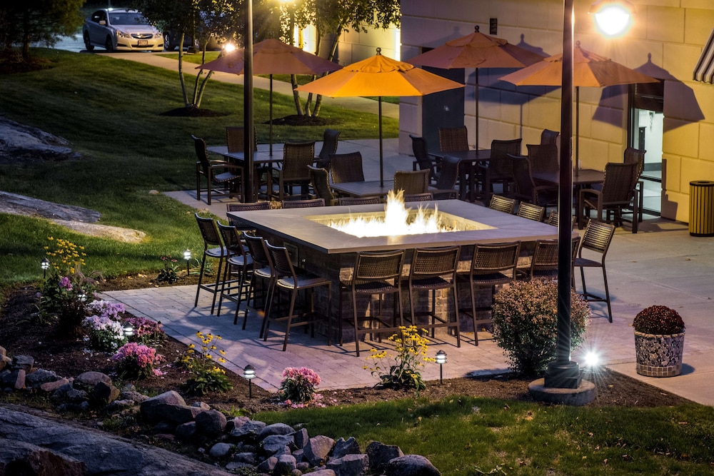 Hampton Inn & Suites Lake George - photo 80
