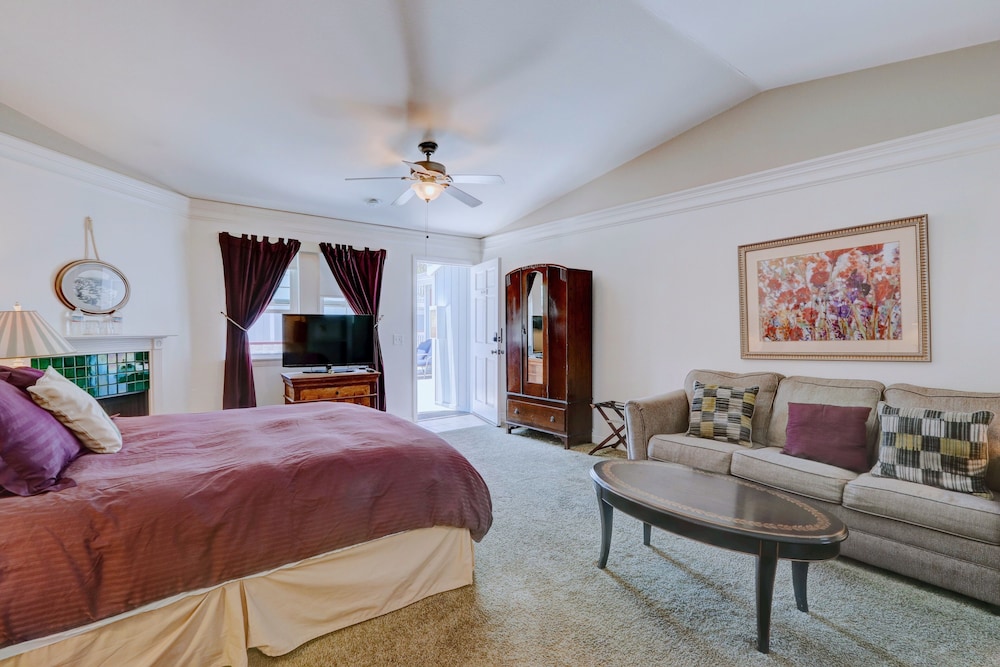 Pelican Cove Inn - photo 55