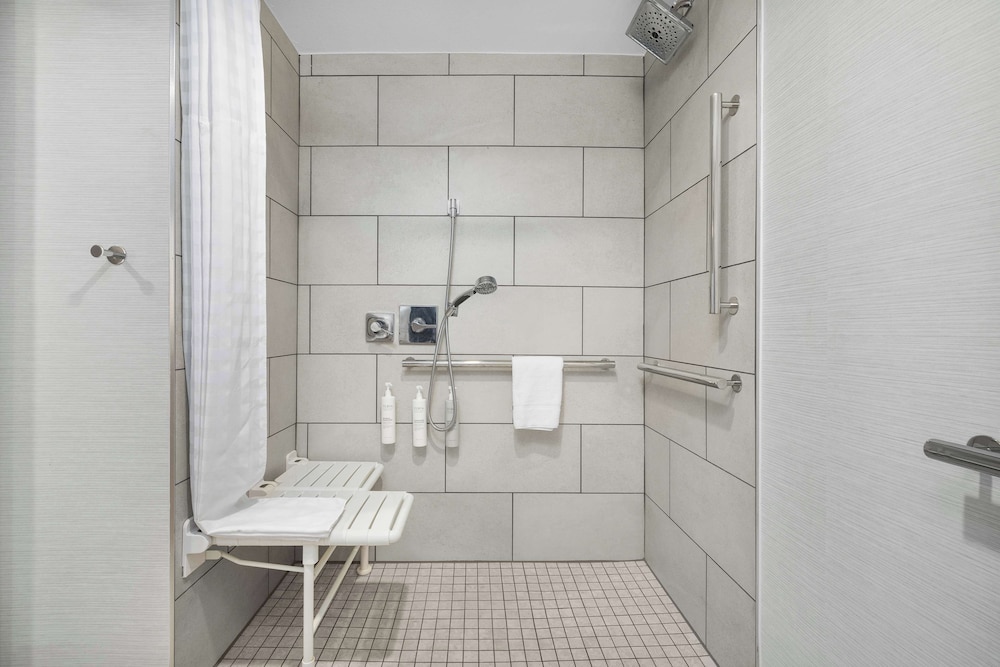 Homewood Suites by Hilton San Diego Airport Liberty Station - photo 29