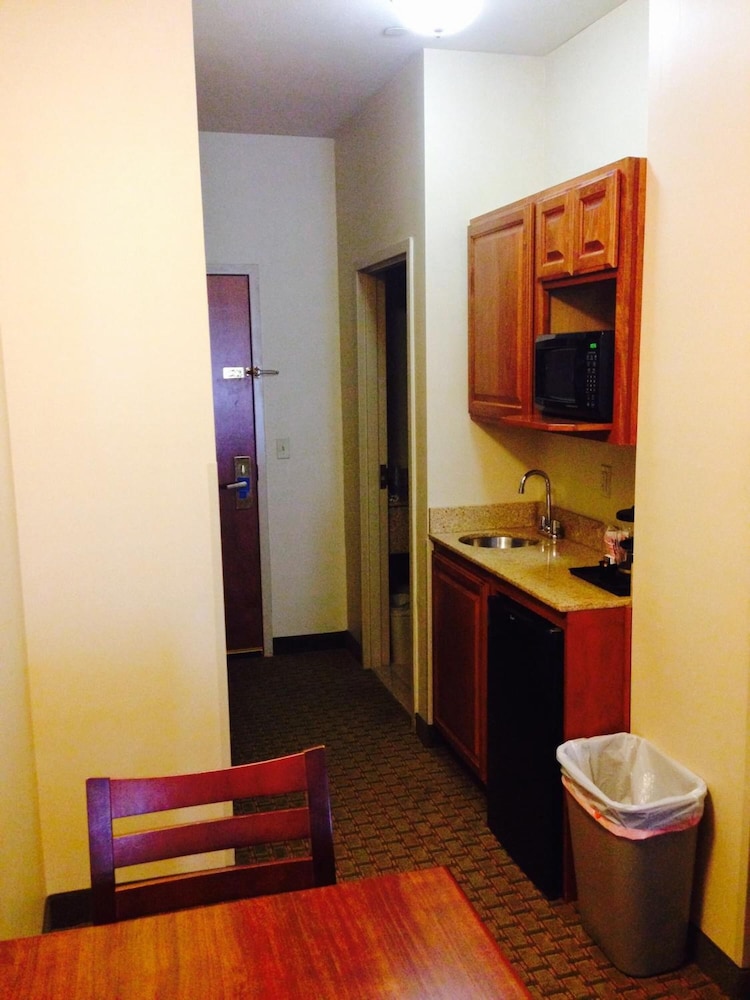 Triple Play Resort Hotel & Suites - photo 27