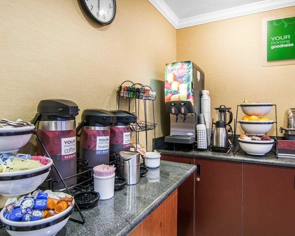 Comfort Inn Columbia Gorge - photo 30