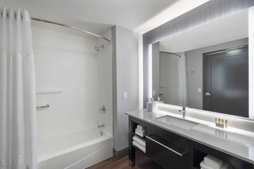 Residence Inn by Marriott Manchester Downtown - photo 13