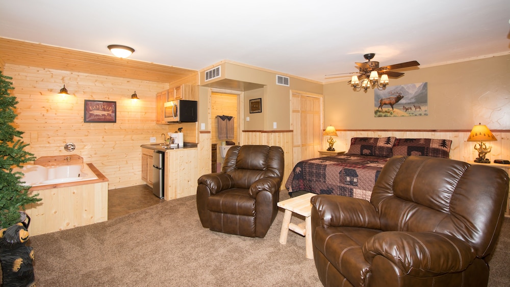 Upper Canyon Inn & Cabins - photo 78