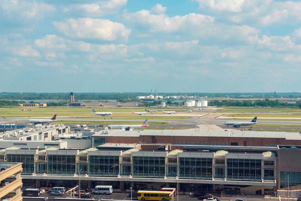 Philadelphia Airport Marriott - photo 23