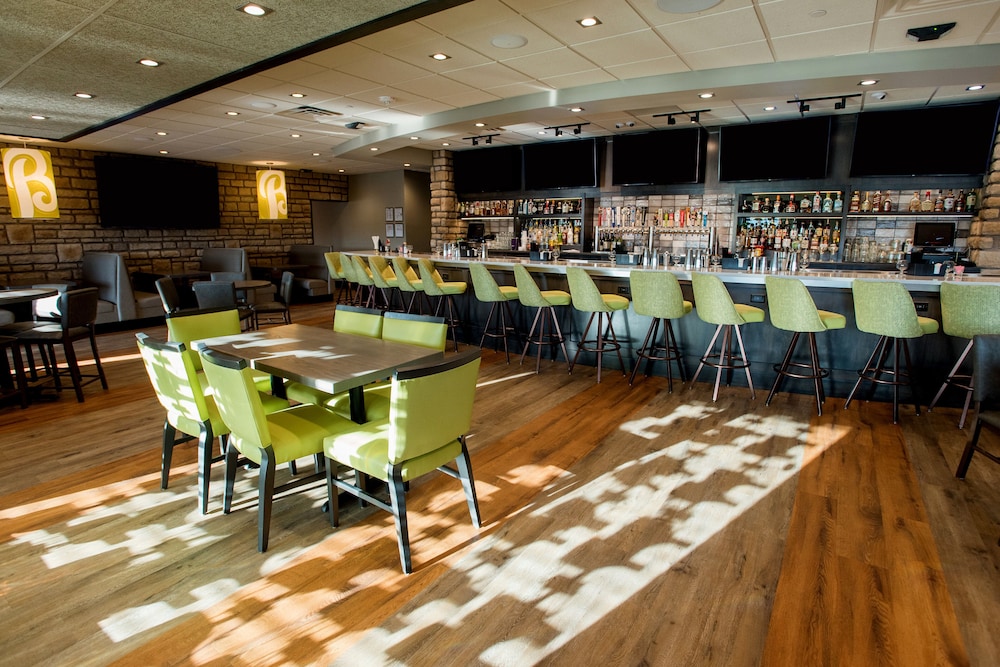 Holiday Inn Hotel & Suites Des Moines Northwest by IHG - photo 29