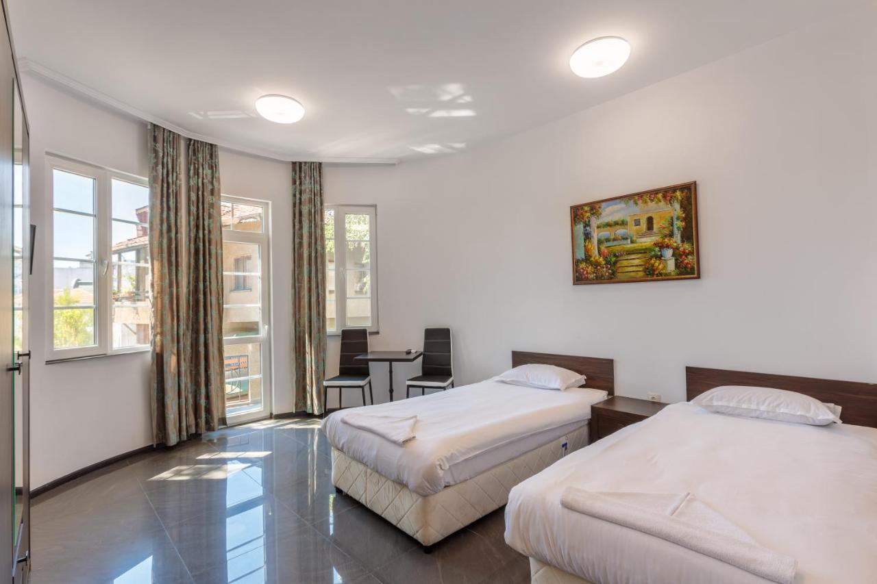 SeaSide Guest Rooms in Burgas, Bulgaria
