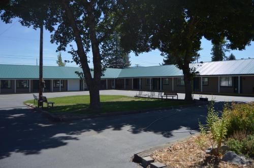 Newport Antler Motel - photo 12