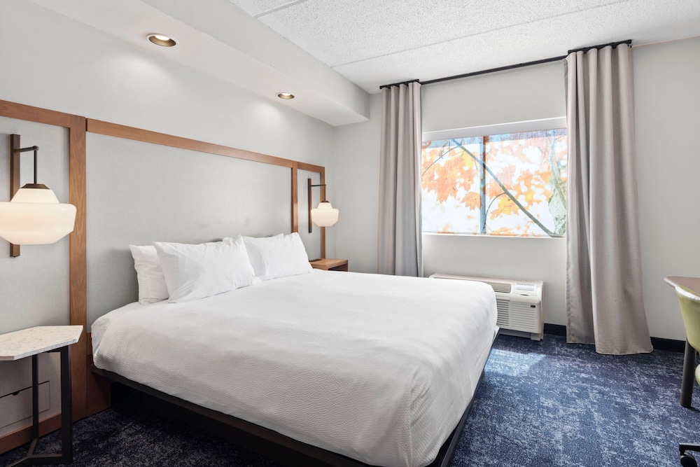 Fairfield Inn & Suites by Marriott Hickory - photo 8
