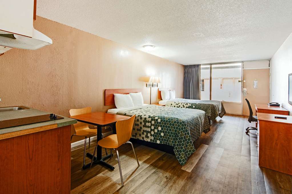 Econo Lodge And Suites Bricktown - photo 20