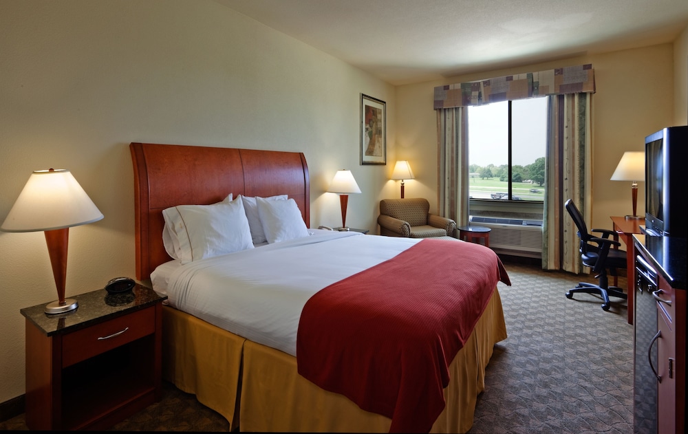 Holiday Inn Express Hotel & Suites Fairfield North by IHG - photo 7