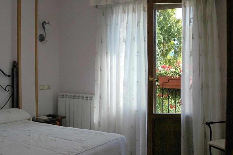 Hotel Restaurante Santa Elena — Sabinanigo