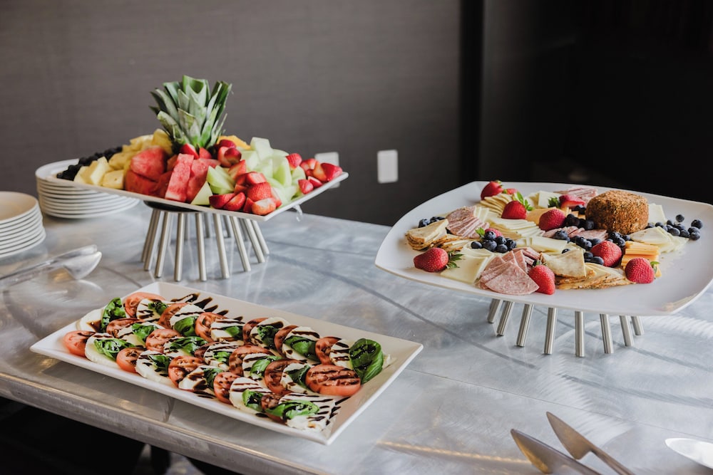 Crowne Plaza Suites MSP Airport Mall of America by IHG - photo 84