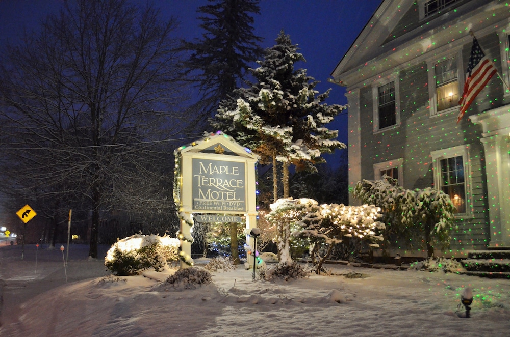 Maple Terrace Motel - photo 99