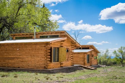 Cabaña Manzano Historico Punta Negra Lodge 2 — 4-Star Luxury Hotel in Tunuyan, Argentina