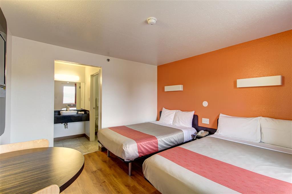 Motel 6 Amherst OH Cleveland West Lorain - photo 16