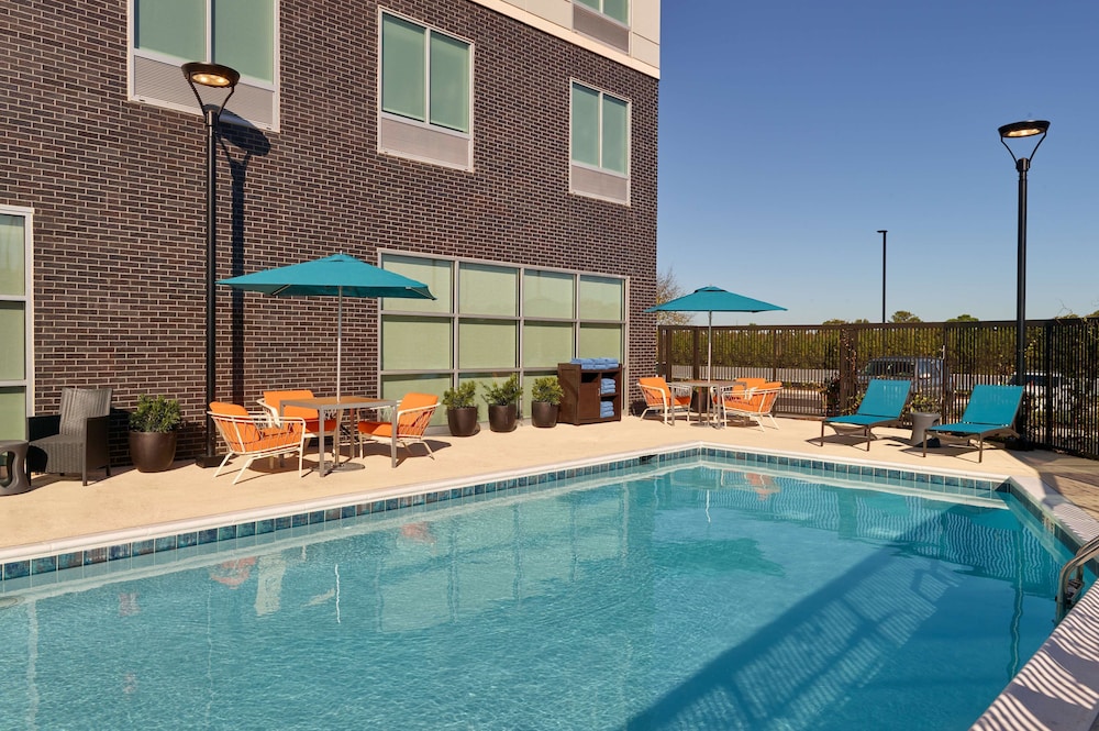 Hampton Inn and Suites Fultondale Birmingham I 65 - photo 10