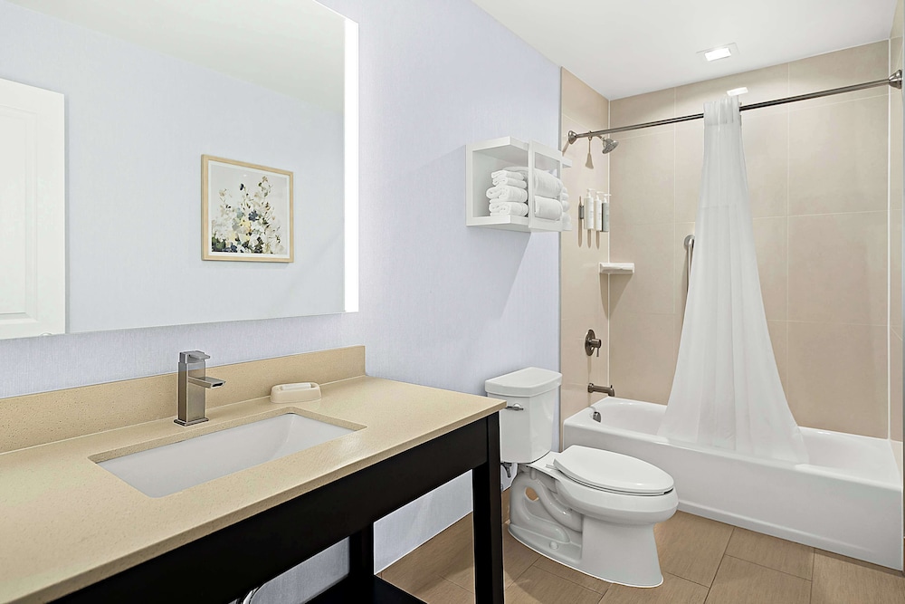 Hampton Inn Morgan Hill - photo 31