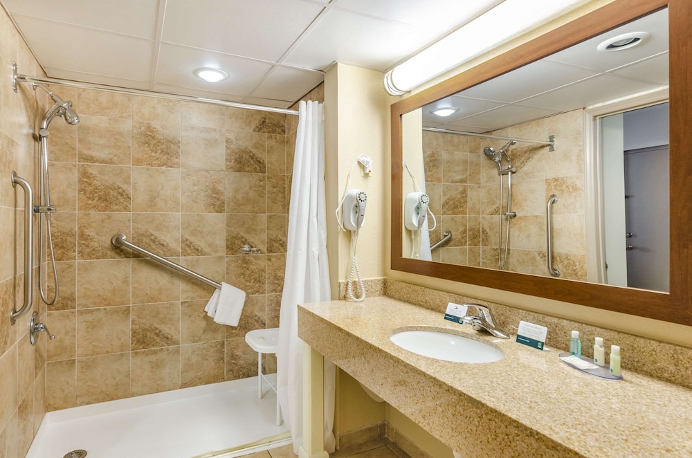 Quality Inn Radford West Blacksburg I 81 - photo 22