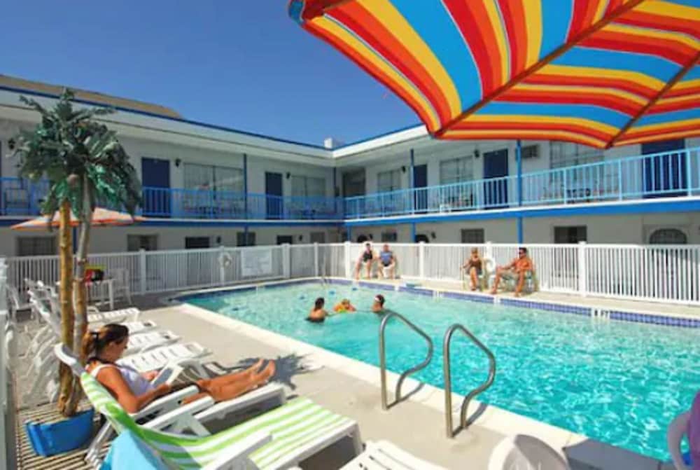 White Caps Motel - featured photo