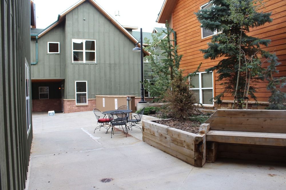 539 Granite St - photo 4