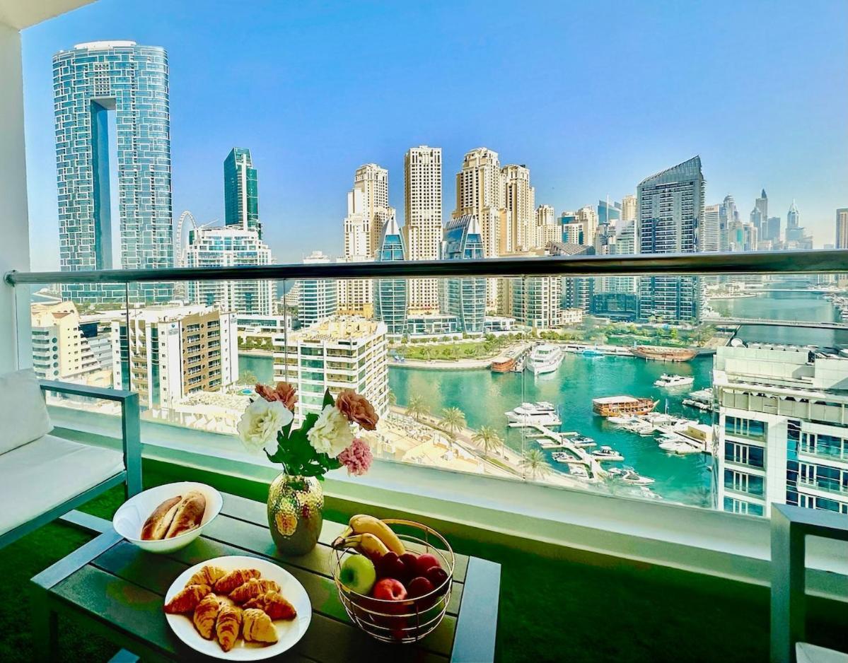 Barsana Seaside Luxury 2BDR Panoramic Marina & Sea Views — 5-Star Luxury Hotel in Dubai, United Arab Emirates