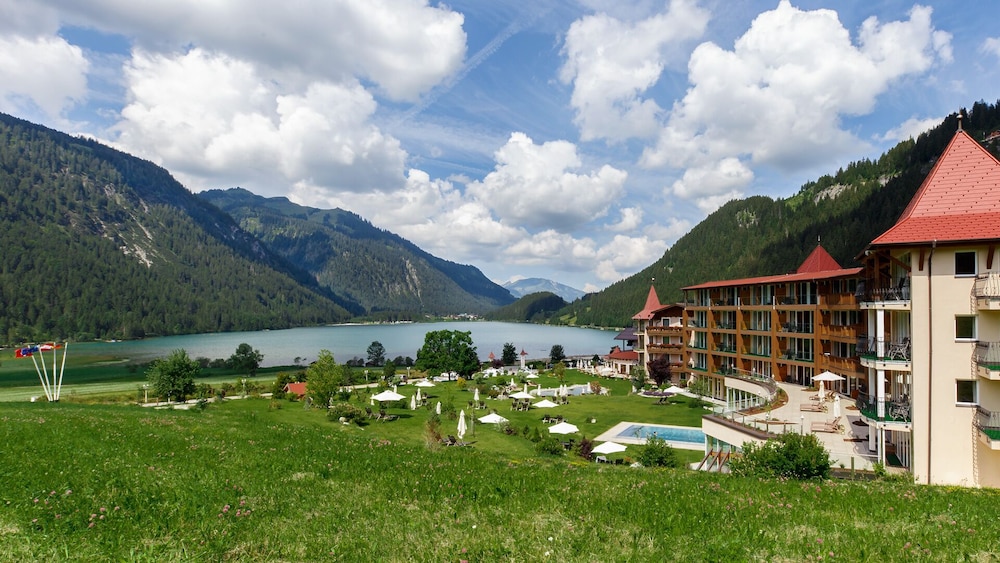 Romantik Resort & SPA Der Laterndl Hof — hotel in Nesselwaengle
