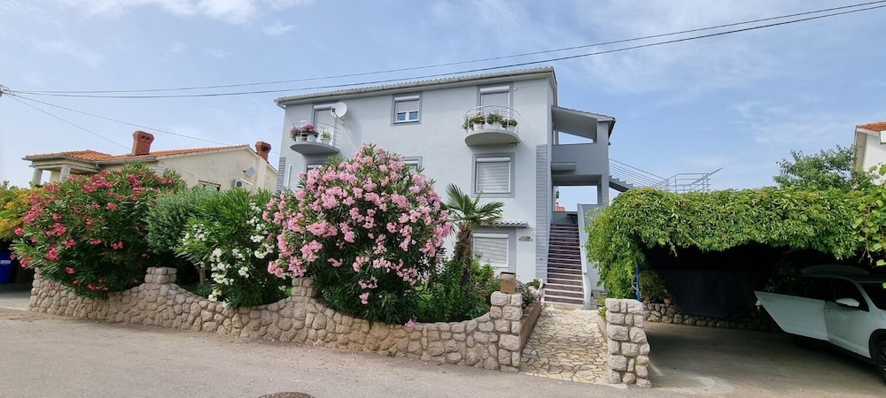 Pana 150 M From Sea A4 — Dobrinj