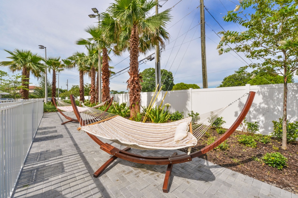 Holiday Inn Express & Suites St. Petersburg Madeira Beach by IHG - photo 76