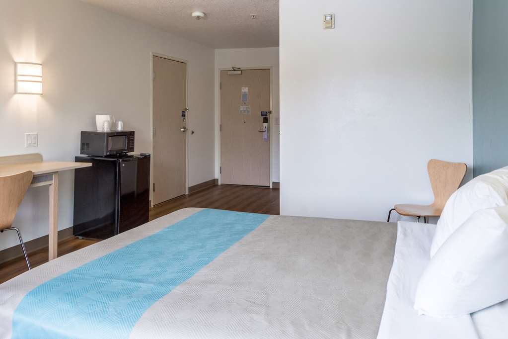 Motel 6 Lincoln City OR - photo 8