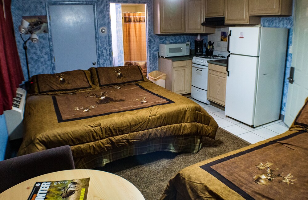 Elk Run Inn - photo 27