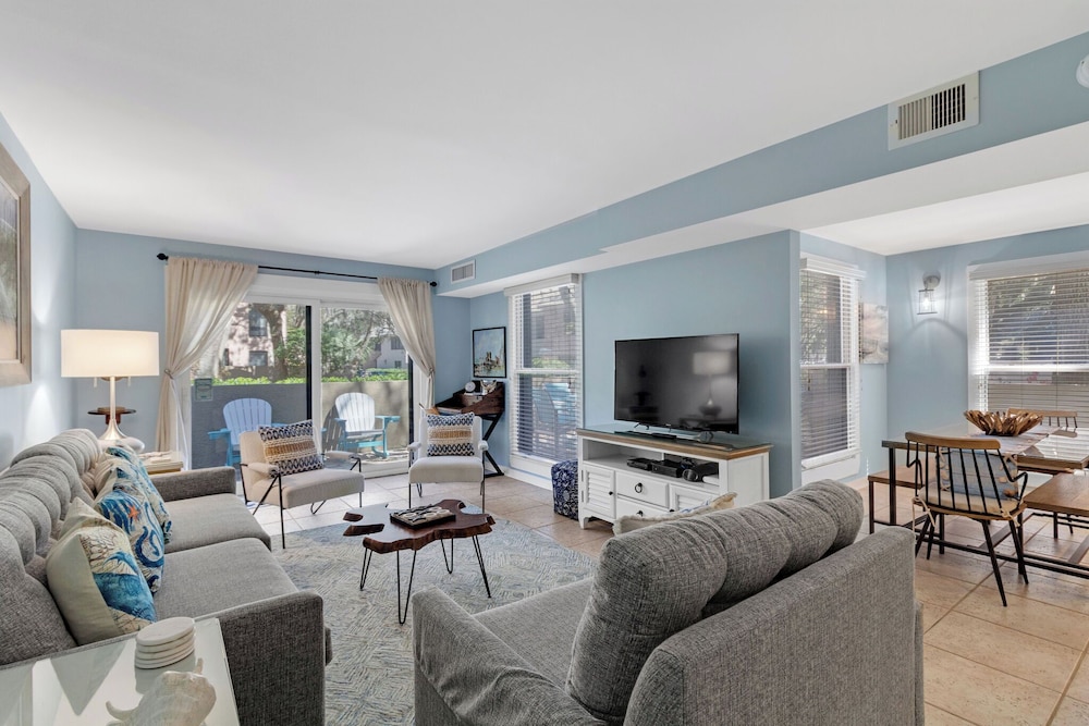 963 Cutter Court at the Sea Pines Resort - featured photo
